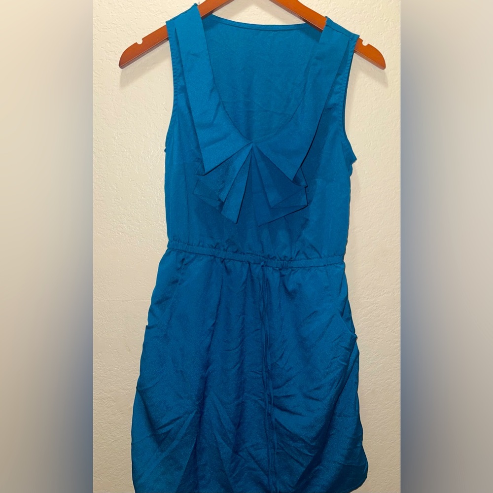 Cute, casual formal blue dress, used to love it !